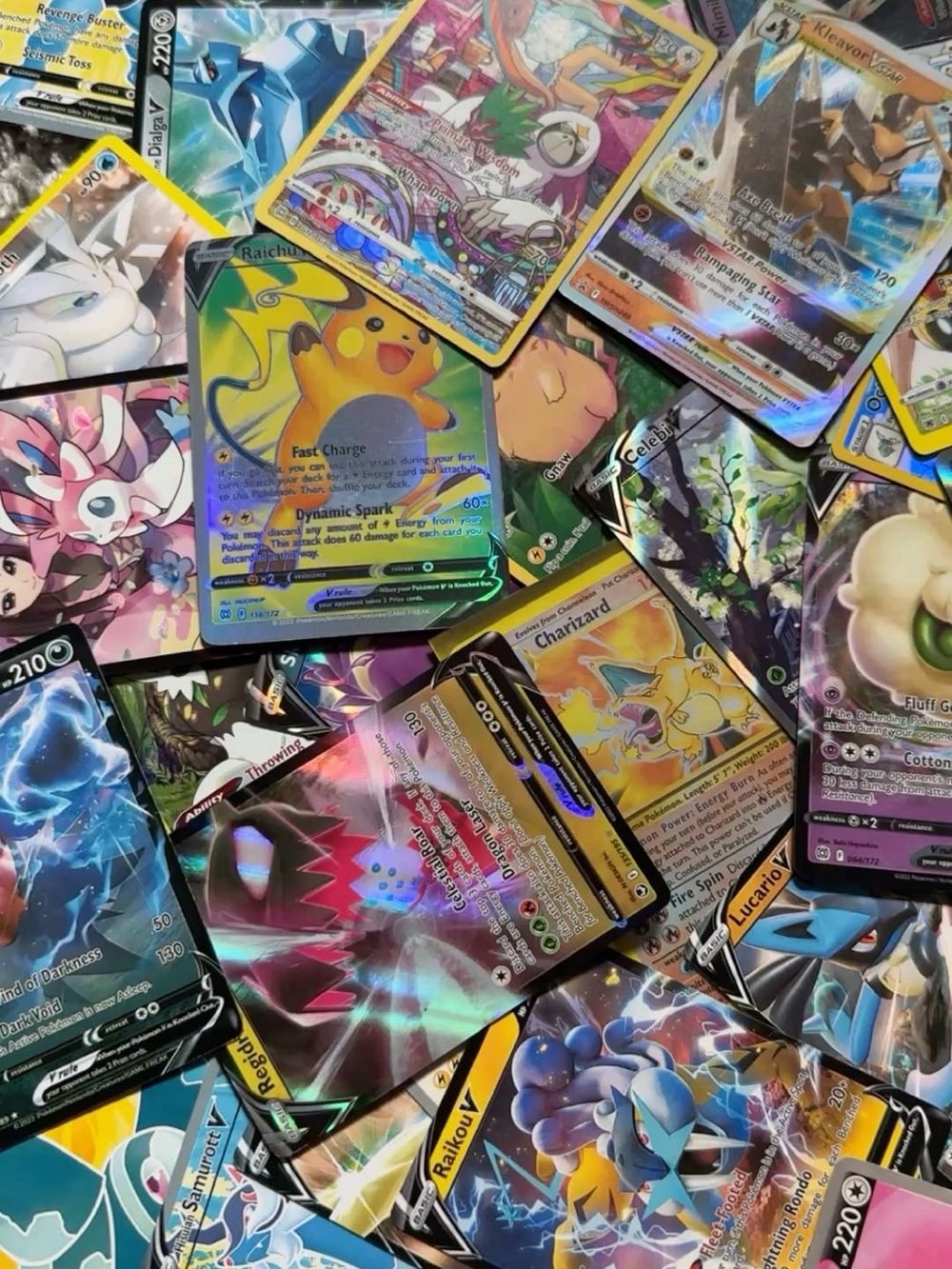 Pokémon Mystery Hit Pack | 3 EX + 5 Holo/Reverse Cards